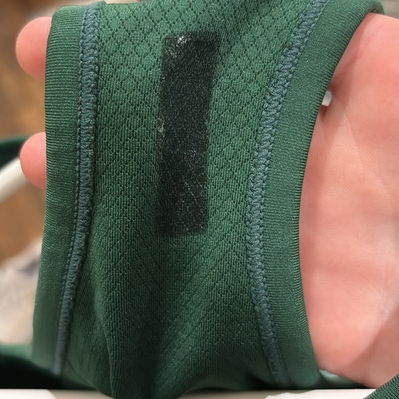 Green tank top! - Picture 3 of 3